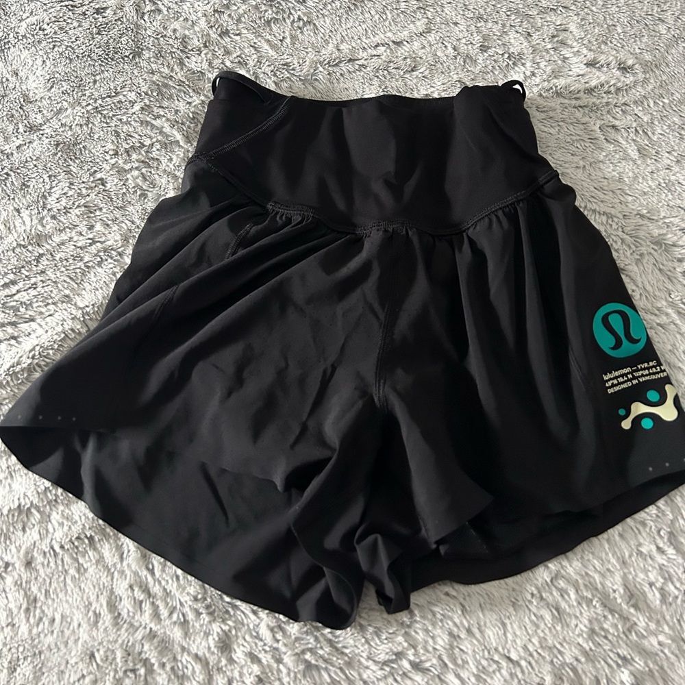 Lululemon Nulux Road To Trail size 2